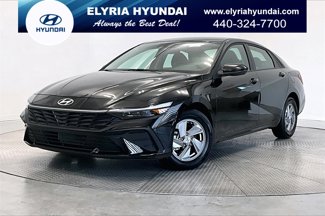 Certified 2025 Hyundai Elantra SE image 1
