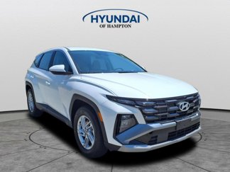 New 2025 Hyundai Tucson SE image 1