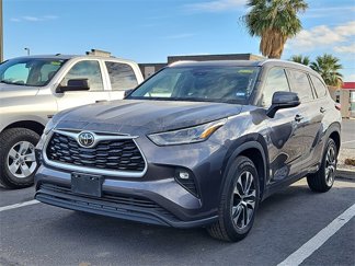 Used 2021 Toyota Highlander XLE image 1
