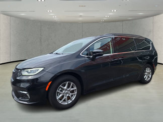 Used 2022 Chrysler Pacifica Touring-L image 1