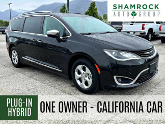 Used 2017 Chrysler Pacifica Platinum image 1