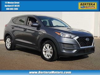 Used 2019 Hyundai Tucson SE video 1