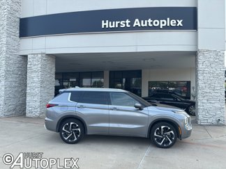 Used 2022 Mitsubishi Outlander SEL image 1