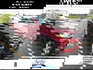 Used 2022 Jeep Compass Latitude w/ Sun and Sound Group image 1