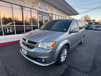 Used 2018 Dodge Grand Caravan SXT image 1