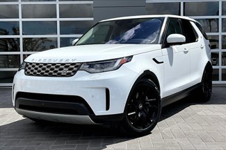 Used 2022 Land Rover Discovery S image 1
