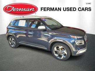 Used 2022 Hyundai Venue Limited w/ Cargo Package image 1