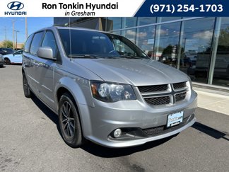 Used 2016 Dodge Grand Caravan R/T image 1
