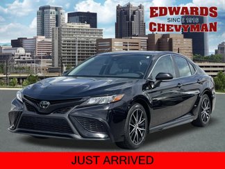 Used 2023 Toyota Camry SE image 1