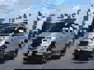 Used 2017 Chevrolet Equinox Premier image 1