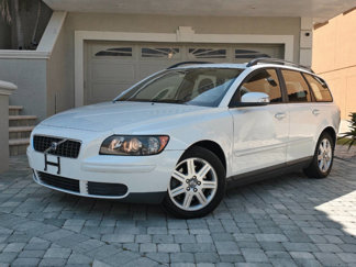 Used 2007 Volvo V50 2.4i image 1