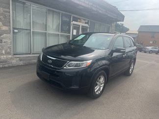 Used 2015 Kia Sorento LX image 1
