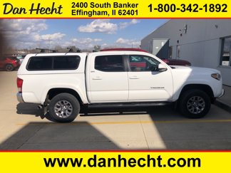 Used 2016 Toyota Tacoma SR5 image 1