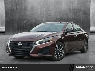 Used 2024 Nissan Altima 2.5 SV image 1