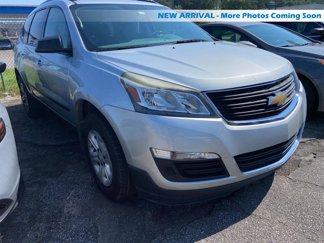 Used 2017 Chevrolet Traverse LS image 1
