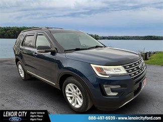 Used 2017 Ford Explorer XLT image 1