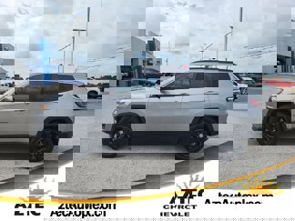 Used 2021 Jeep Compass Latitude image 1