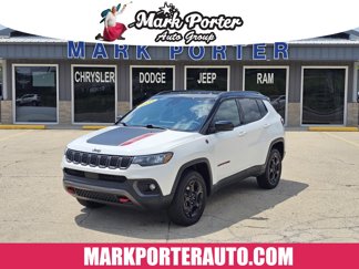 Used 2023 Jeep Compass Trailhawk image 1