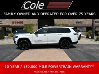 Used 2023 Jeep Grand Cherokee L Laredo image 1
