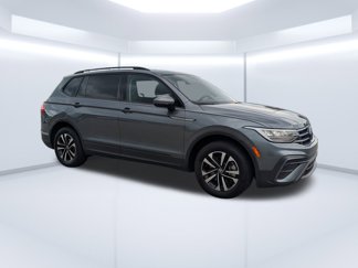 Used 2023 Volkswagen Tiguan S image 1