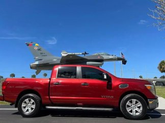 Used 2017 Nissan Titan SV image 1
