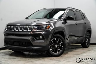 Used 2022 Jeep Compass Latitude w/ Sun and Sound Group image 1