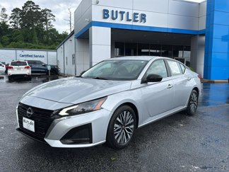 Used 2024 Nissan Altima 2.5 SV image 1