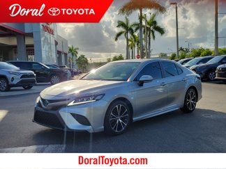 Used 2019 Toyota Camry SE image 1
