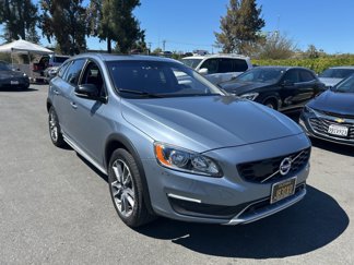 Used 2018 Volvo V60 T5 Cross Country w/ Convenience Package image 1
