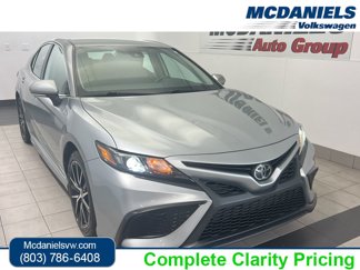 Used 2023 Toyota Camry SE image 1