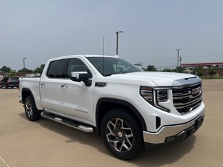 Used 2022 GMC Sierra 1500 SLT w/ SLT Convenience Package image 1