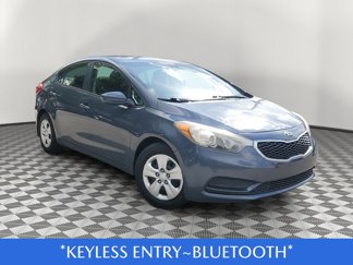 Used 2016 Kia Forte LX image 1