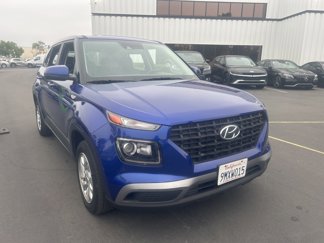 Used 2022 Hyundai Venue SE w/ Cargo Package image 1