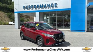 Used 2021 Nissan Kicks SV image 1