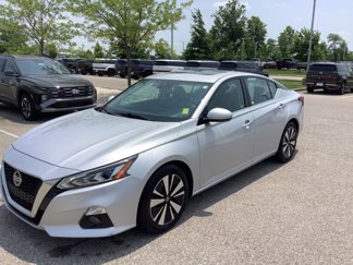 Used 2020 Nissan Altima 2.5 SL image 1