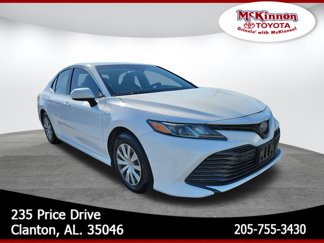Used 2019 Toyota Camry LE image 1