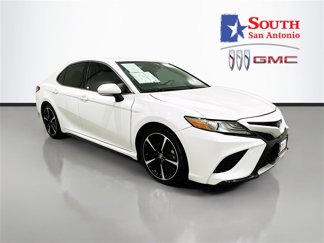 Used 2019 Toyota Camry XSE image 1