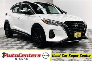 Used 2023 Nissan Kicks SR w/ SR Premium Package image 1