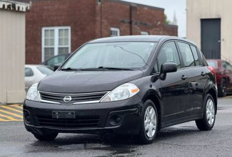 Used 2011 Nissan Versa 1.8 S w/ Plus Pkg image 1