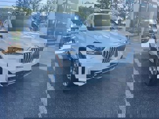 New 2026 BMW X5 xDrive50e image 1
