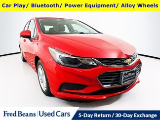 Used 2017 Chevrolet Cruze LT image 1