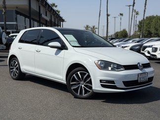 Used 2017 Volkswagen Golf 4-Door image 1