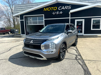 Used 2022 Mitsubishi Outlander SE image 1