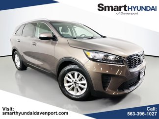 Used 2019 Kia Sorento LX w/ LX Convenience Package image 1
