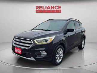 Used 2017 Ford Escape SE w/ SE Leather Comfort Package image 1