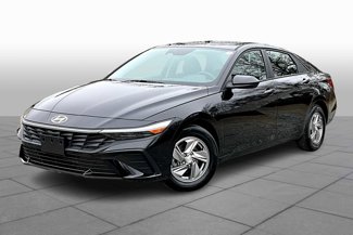 Certified 2025 Hyundai Elantra SE w/ Cargo Package image 1