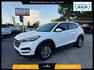Used 2016 Hyundai Tucson SE image 1