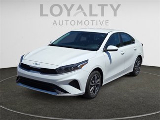 Used 2023 Kia Forte LXS image 1