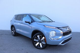 New 2025 Mitsubishi Outlander SE image 1
