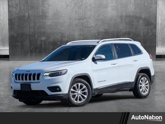 Used 2019 Jeep Cherokee Latitude w/ Cold Weather Group image 1